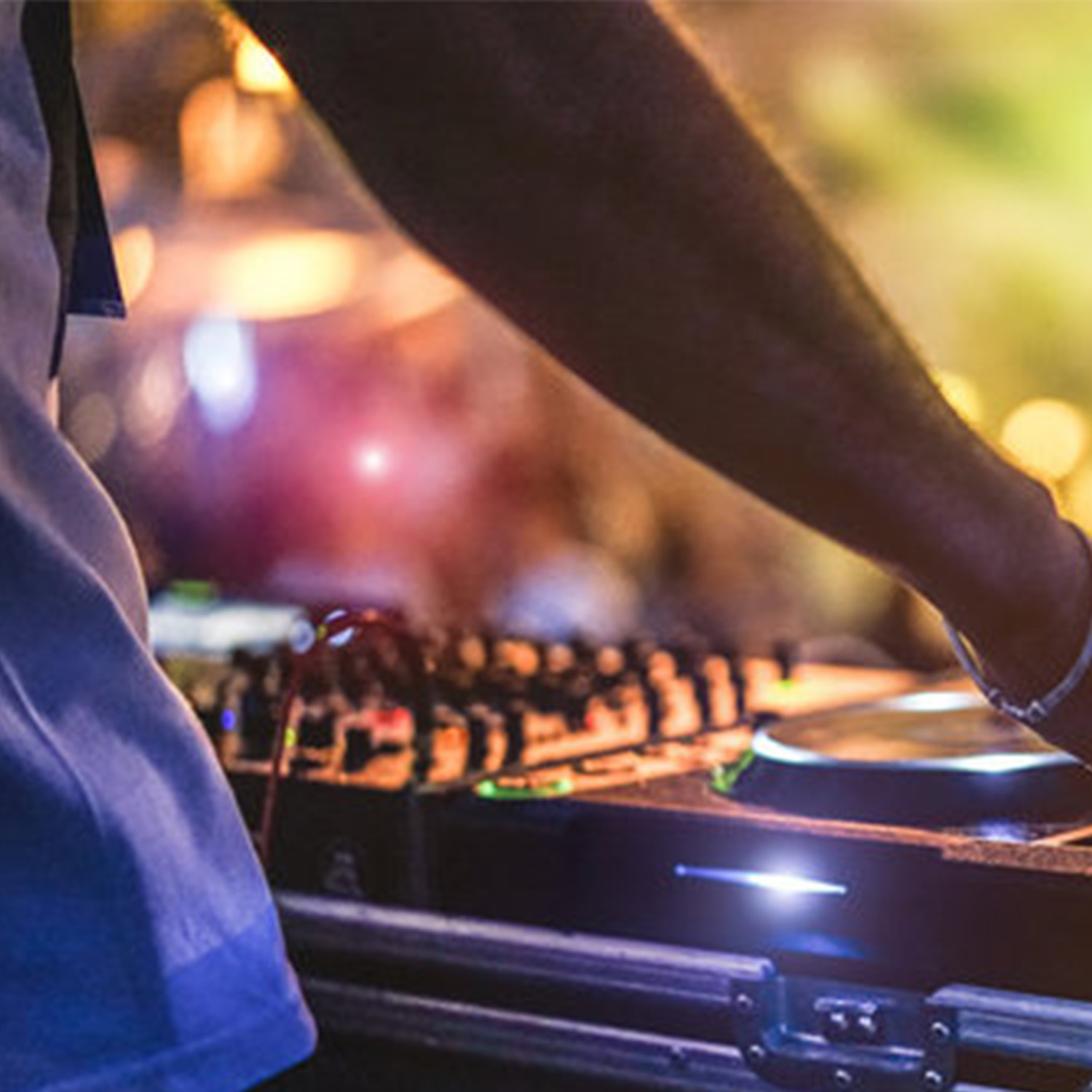 🎵 How to Build the Perfect DJ Playlist for Any Crowd in Bullhead & Laughlin